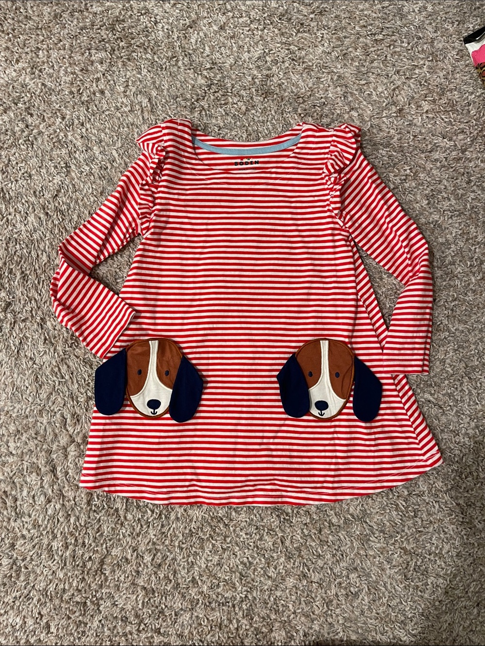 Red Stripe Dog Pocket tunic. Pair with leggings. EUC
